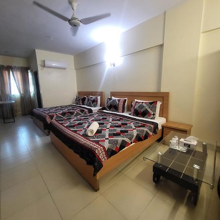 Hotel Rooms Dha Karachi Exterior photo