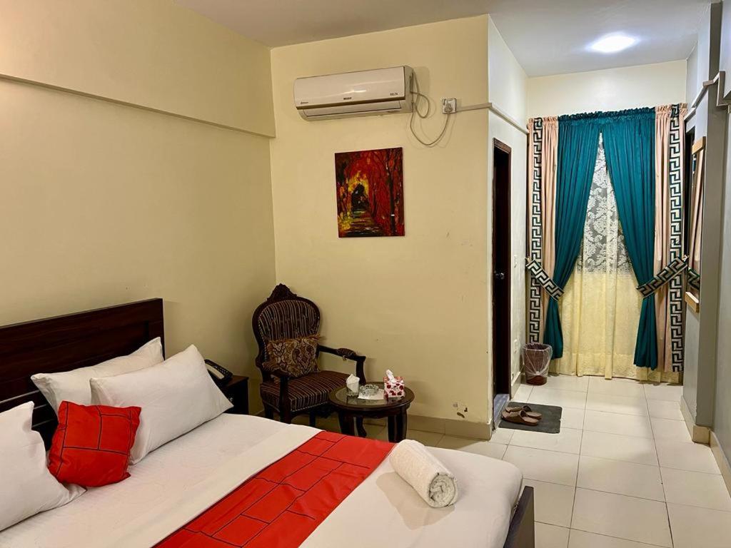 Hotel Rooms Dha Karachi Exterior photo